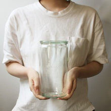 Görseli Galeri görüntüleyiciye yükleyin, Weck 1590 ml Silindir Saklama ve Konserve Kavanozu